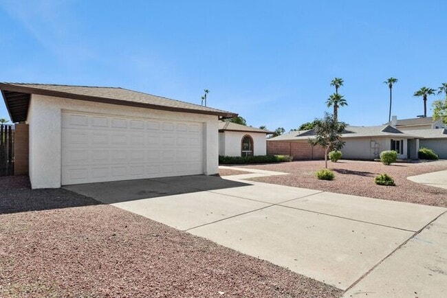 Photo - 2213 S Saratoga