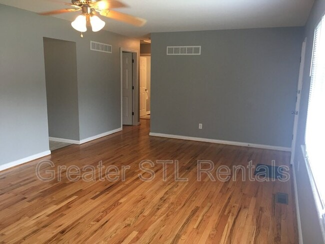 Photo - 13 Griffin Dr