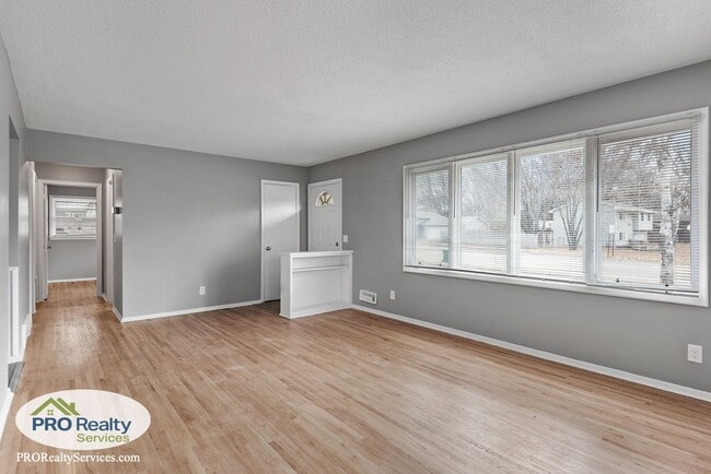 Photo - 431 Egret Blvd NW