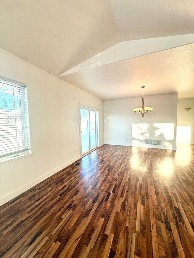 Photo - 55+ COMMUNITY HOME