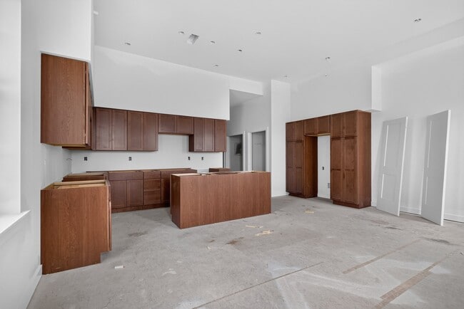 Photo - 101 Monroe St Unit Apt 6
