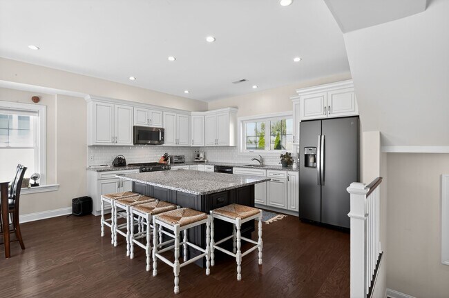 Photo - 103 N Madison Ave