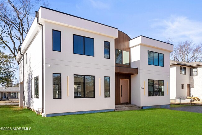 Photo - 150 Ampere Ave