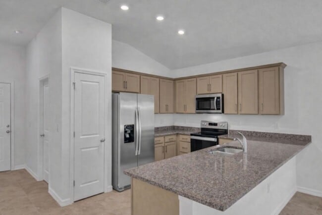 Photo - 2401 Jupiter Blvd SW