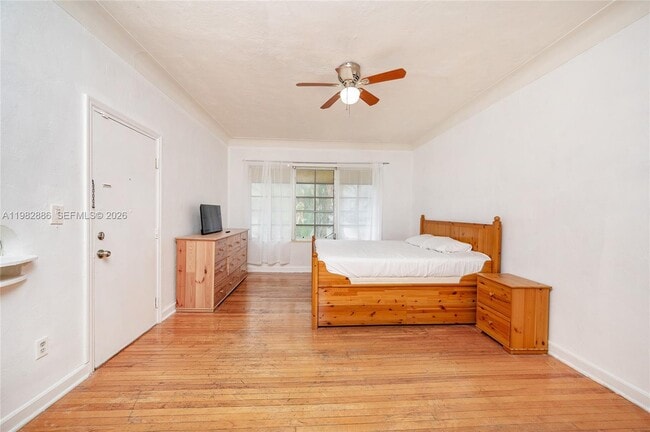 Photo - 830 Euclid Ave Unidad 8