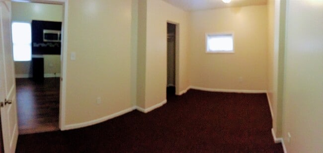 Building Photo - 6715 S Ada St Unit 2nd floor