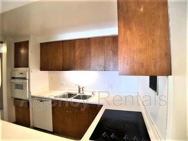 Photo - 1350 Ala Moana Blvd Unit #3111