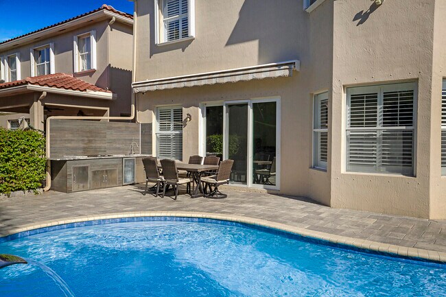 Photo - 7167 Ivy Crossing Ln