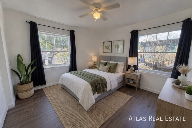 Photo - 1606 W Taylor St Unidad A