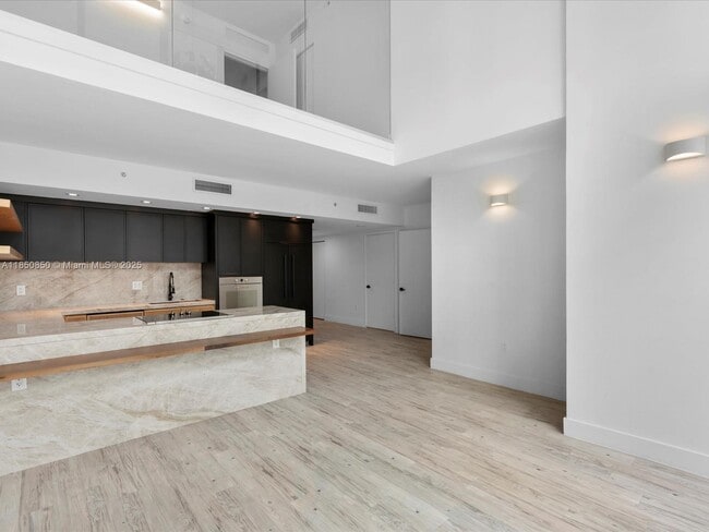 Photo - 92 SW 3rd St Unit 704