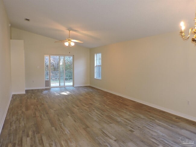 Photo - 2513 Gulf Breeze Ave