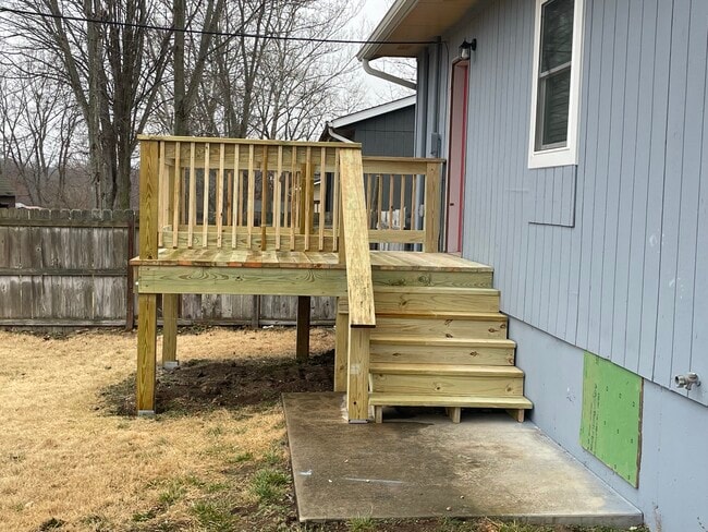 Photo - 1812 Briarwood Dr