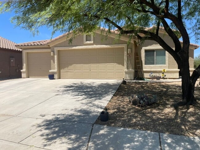 Building Photo - 7184 S Mission Springs Dr