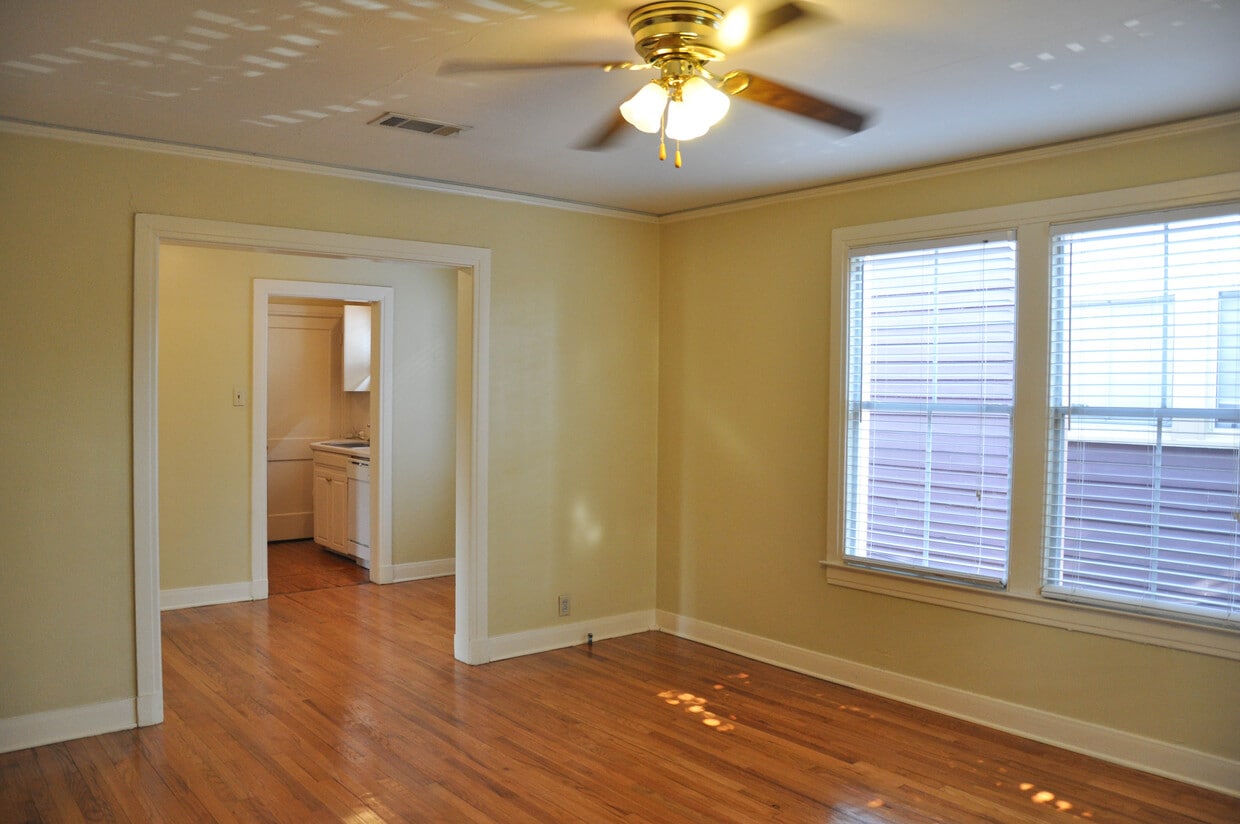 Photo - 912 N 6th St (Baton Rouge, LA)