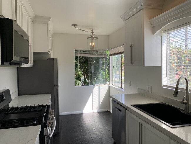 Photo - 699 Mariposa St Apartments Unit AA