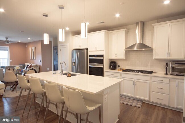 Photo - 100 St Ives Pl Unit 205