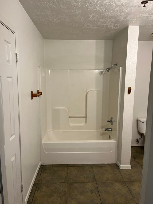 Photo - 212 Boston Ave Unit 4-Plex With Garage