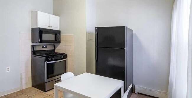 Photo - 96 E Cottage St Unit 2