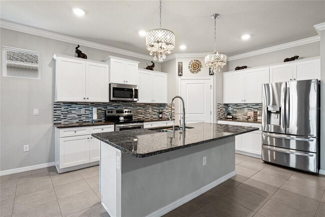 Photo - 1092 Pipestone Pl