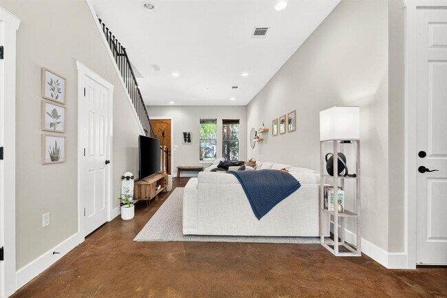 Photo - 3003 Lovell Dr Unit A