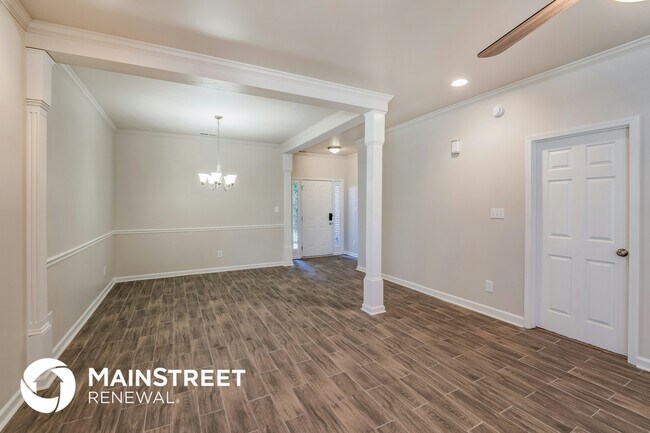 Photo - 4821 Southern Oaks Ln