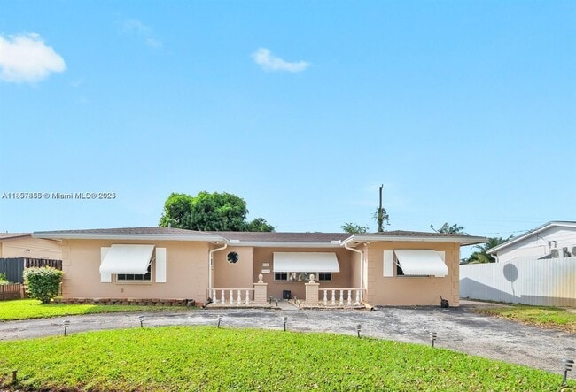 Building Photo - 1132 NW 76th Ave Rental