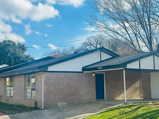 Building Photo - The Midway Rental