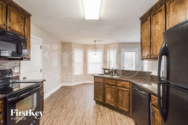 Photo - 115 Cherohala Ct