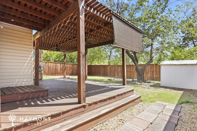 Photo - Inviting 3-Bedroom Irving Home