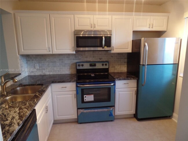 Photo - 5200 NW 31st Ave Unidad 175