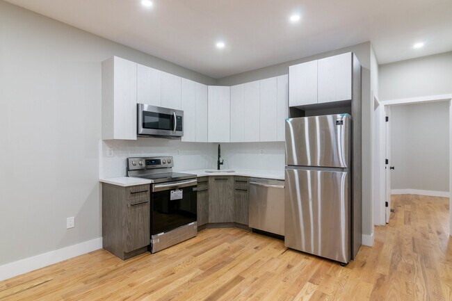 360 Bradford St Unit 1