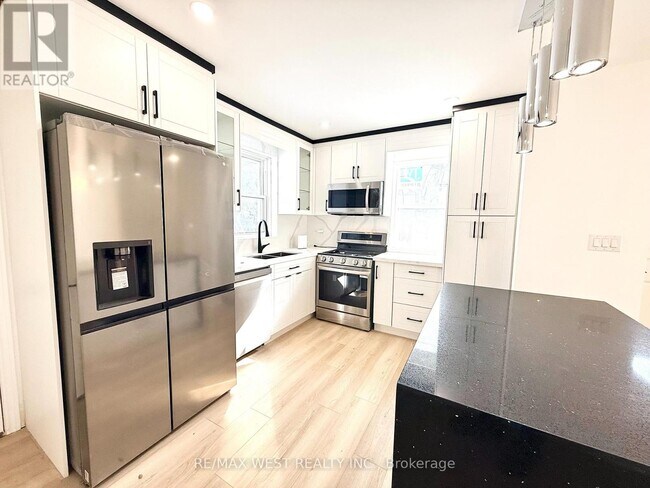 Photo - 34 Touraine Ave