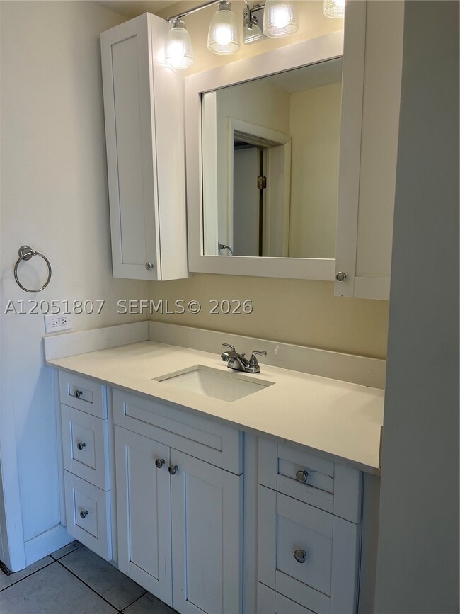 Photo - 901 NW 22nd Pl