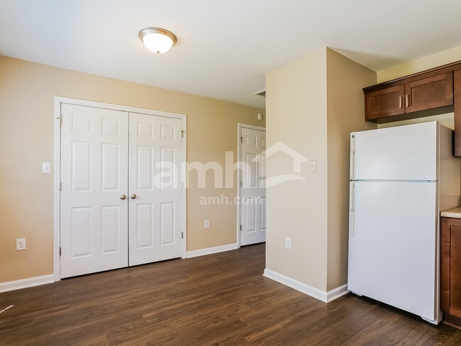 Photo - 87 Wolf Creek Ln