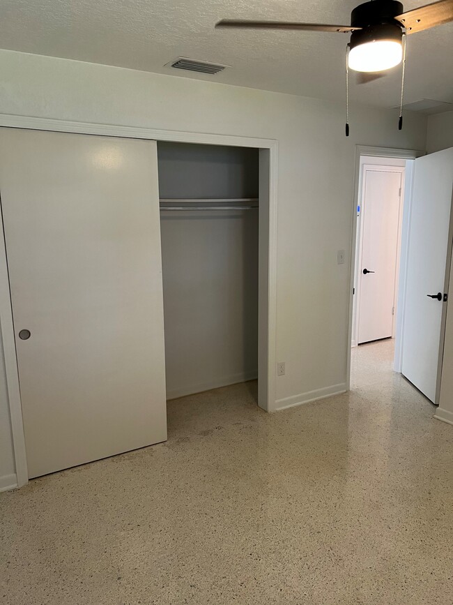 Photo - 2005 E Jefferson St