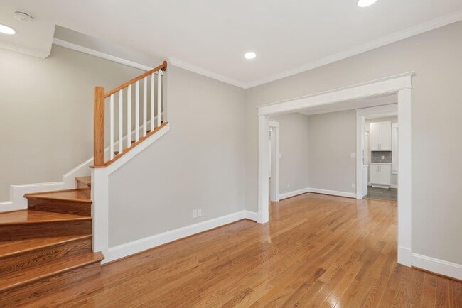 Photo - 6011 44th Ave