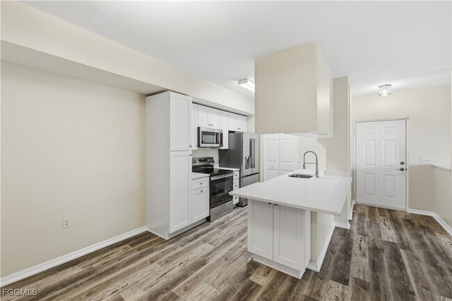 Photo - 6321 Aragon Way Unit 305