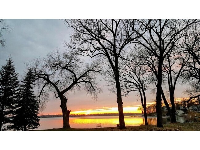 Photo - 3995 N Shore Dr