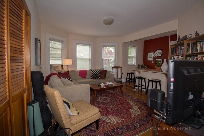Photo - 15 Kenwood St Unit 1