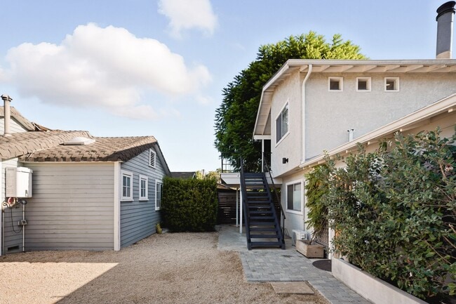 Photo - 611 W Mission St Unidad B