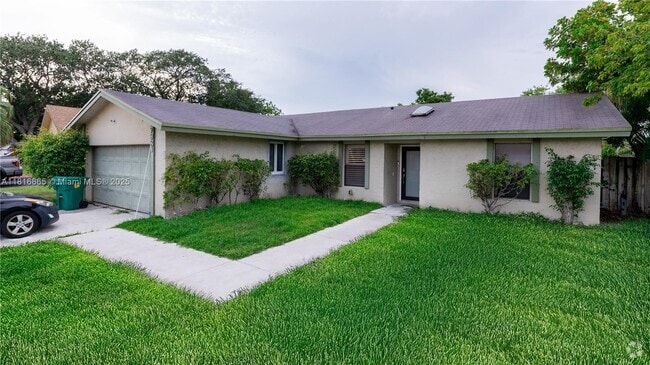 Building Photo - 7931 NW 44th Ct Rental