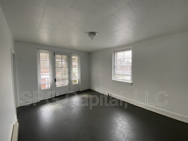 Photo - 2015 Market St Unit 10