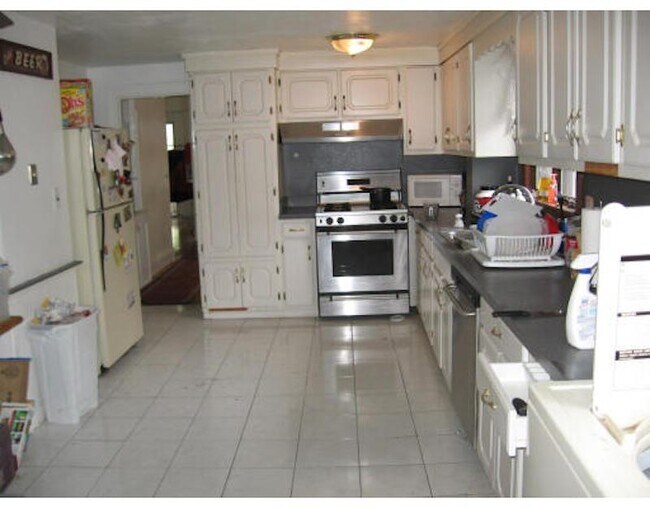 Photo - 53 Bristol Rd Unit 2