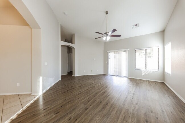 Photo - 5158 W Vista Ave