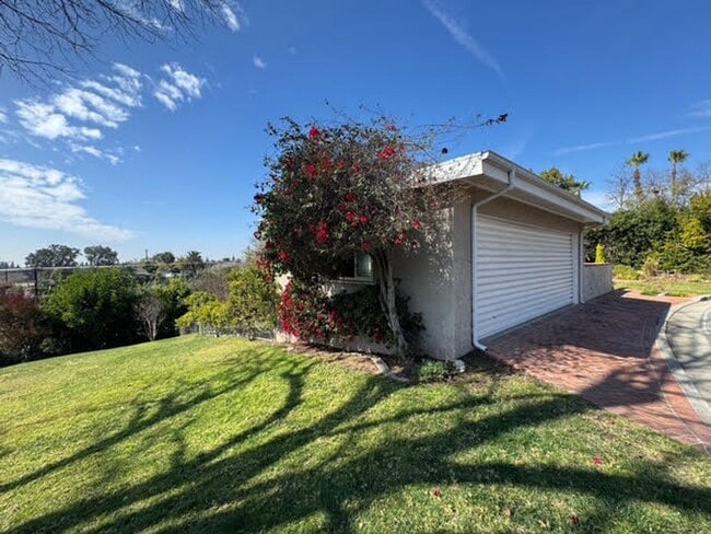 714 Ocean View
