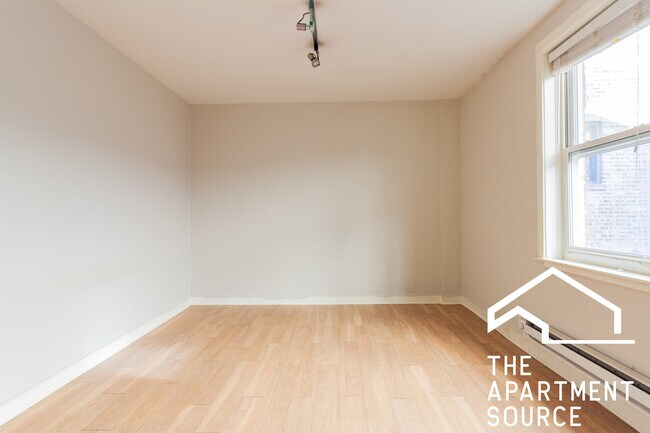 Photo - 515 W Belmont Ave Unit 46