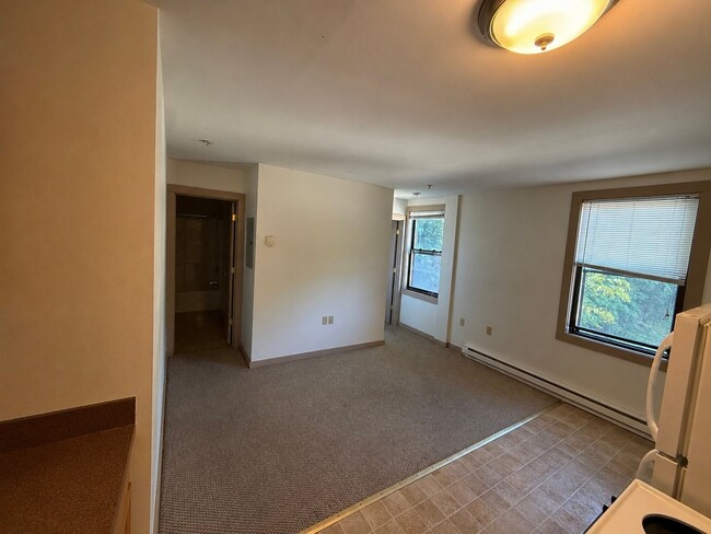 Photo - 279 N Main St Unit 8