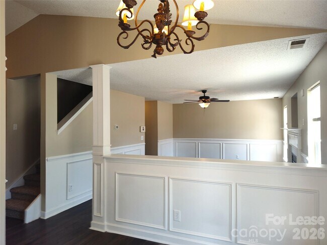 Photo - 1408 Jordans Pond Ln