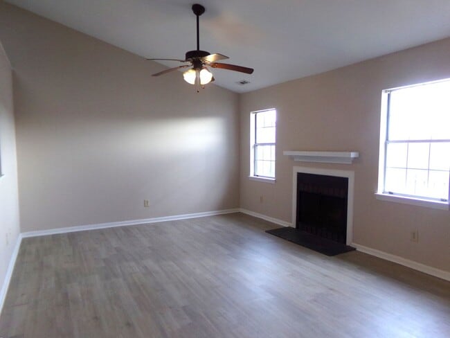 Photo - Charming Triplex