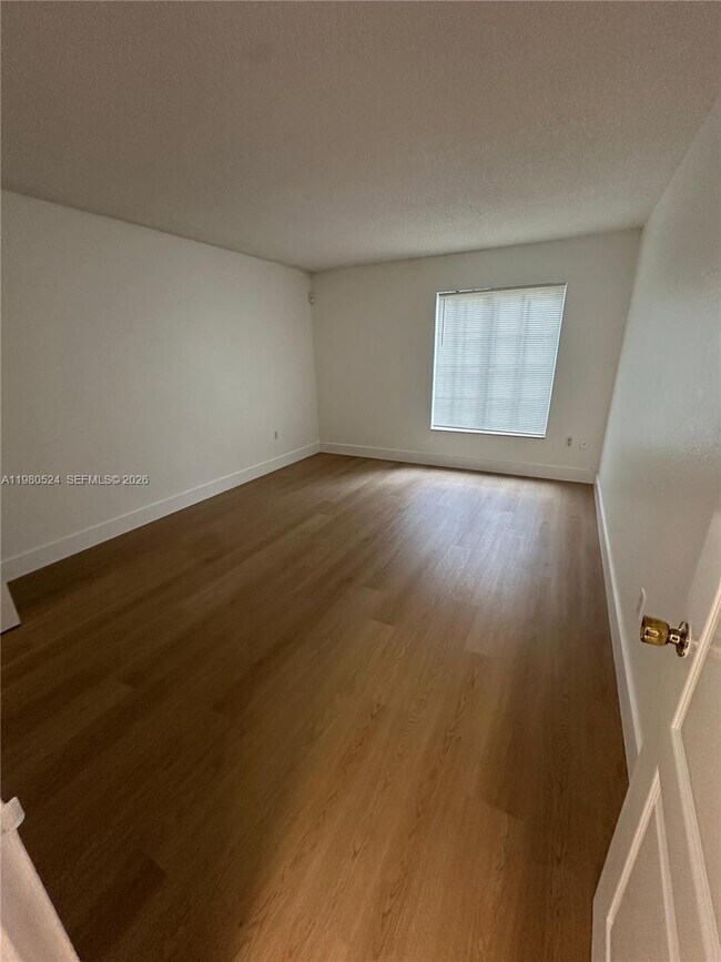 Photo - 5122 NW 79th Ave Unit 103